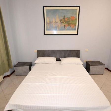 Appartamento Capolaterra Desenzano del Garda Bagian luar foto