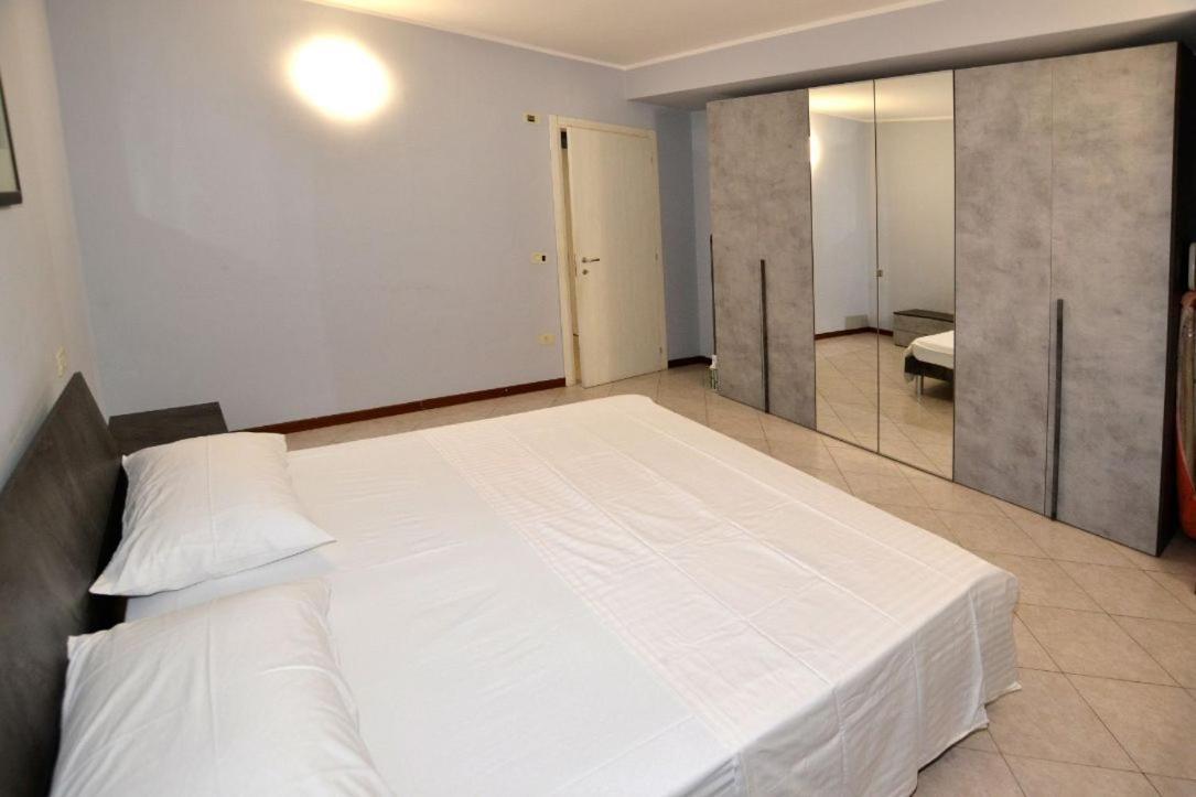 Appartamento Capolaterra Desenzano del Garda Bagian luar foto