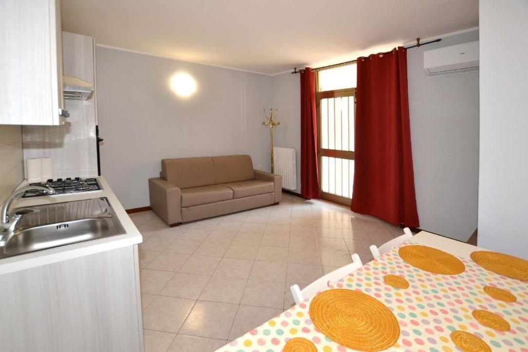 Appartamento Capolaterra Desenzano del Garda Bagian luar foto