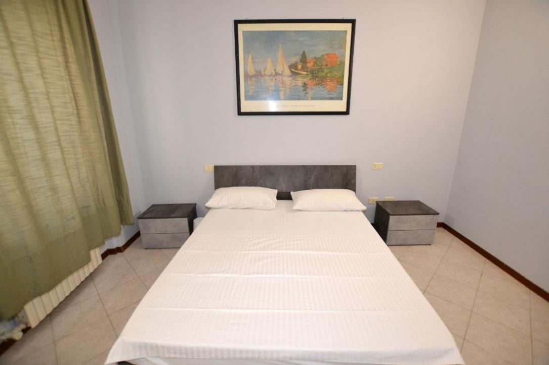 Appartamento Capolaterra Desenzano del Garda Bagian luar foto
