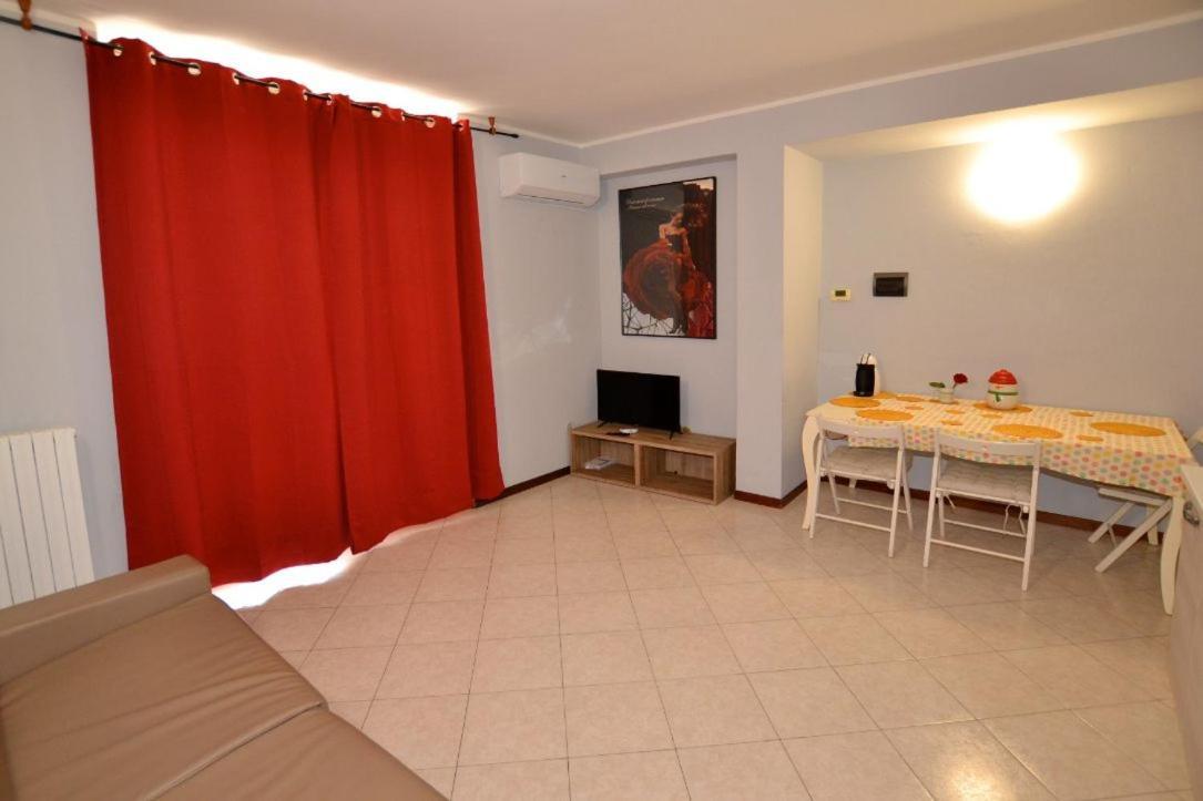 Appartamento Capolaterra Desenzano del Garda Bagian luar foto